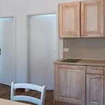 Stara šola - Oleander Korte