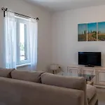 Stara šola - Oleander Hotell 3*