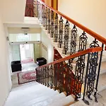 Stara šola - Oleander Hotell