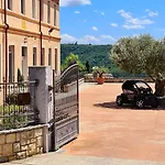 Stara šola - Oleander 3* Korte