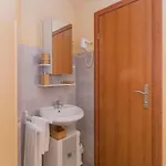 Stara šola - Oleander