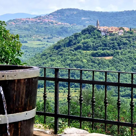 Stara Sola - Oleander Korte