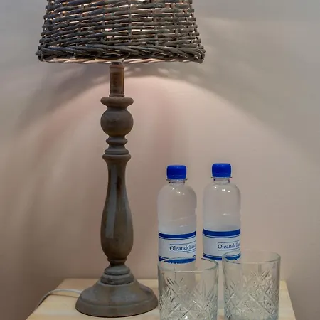 Stara Sola - Oleander Korte