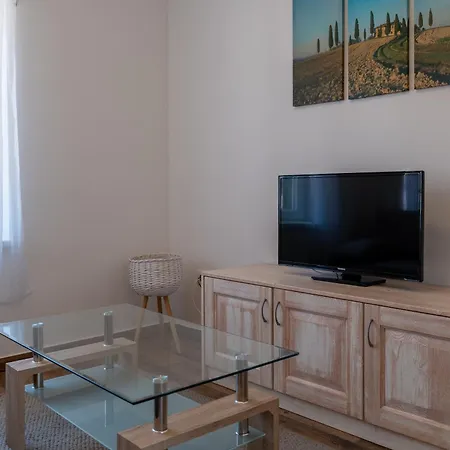 Stara Sola - Oleander Otel