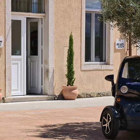 Stara Sola - Oleander Otel