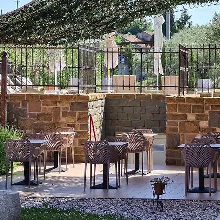 Stara Sola - Oleander Hotel Korte