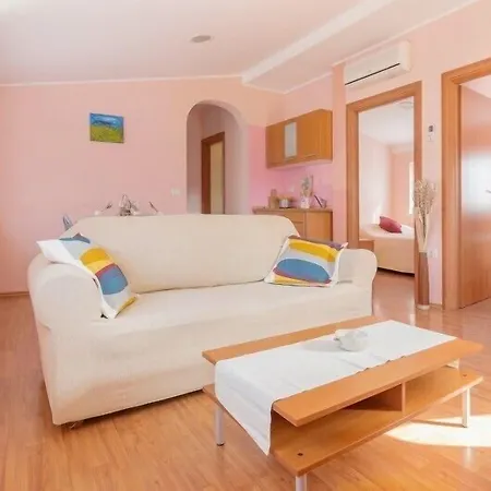 Stara Sola - Oleander Otel