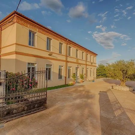 Stara Sola - Oleander Korte