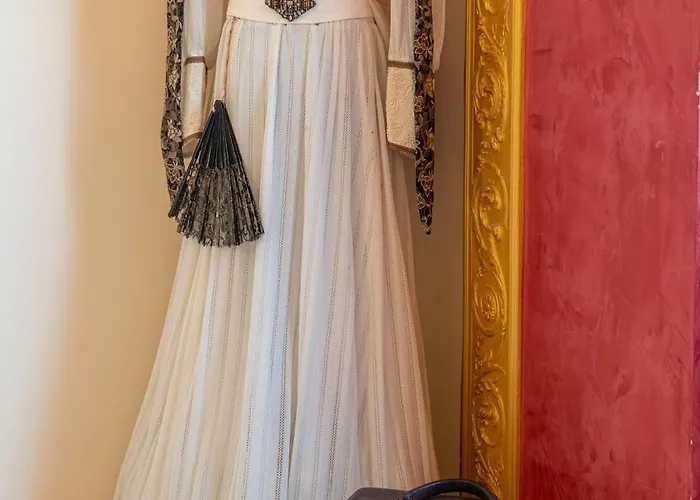 Stara Sola - Oleander Korte