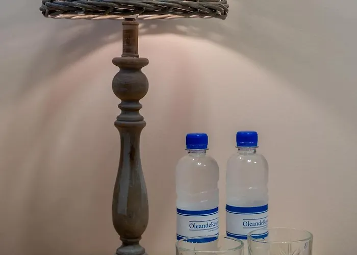 Stara Sola - Oleander Korte