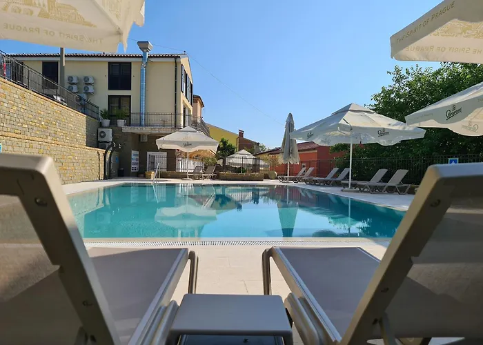 Stara Sola - Oleander Korte